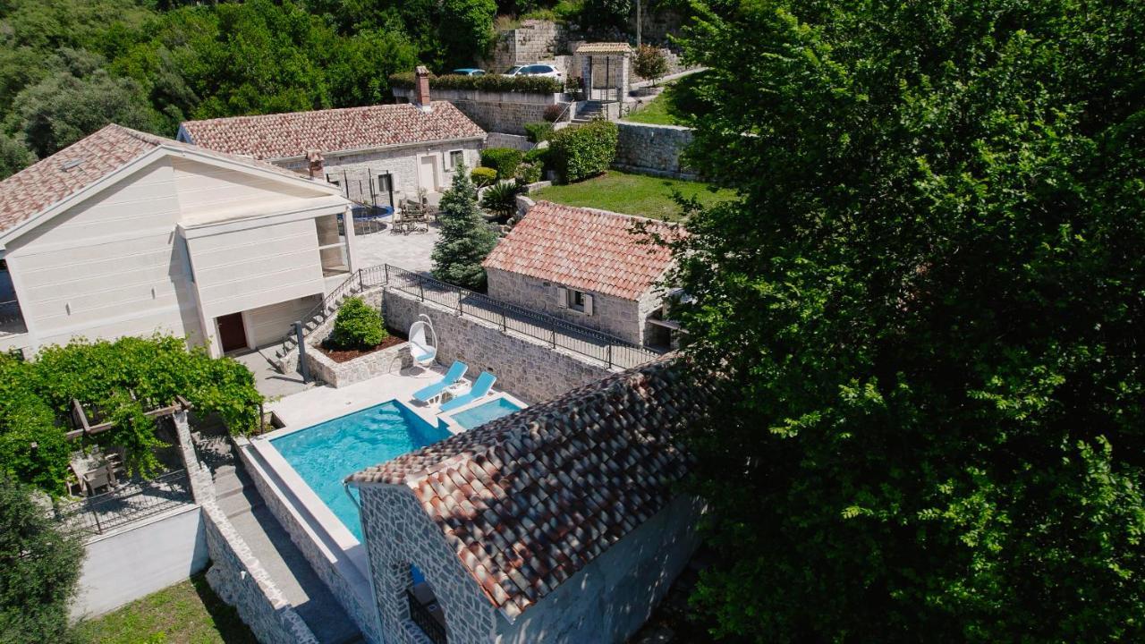 Dub Villa