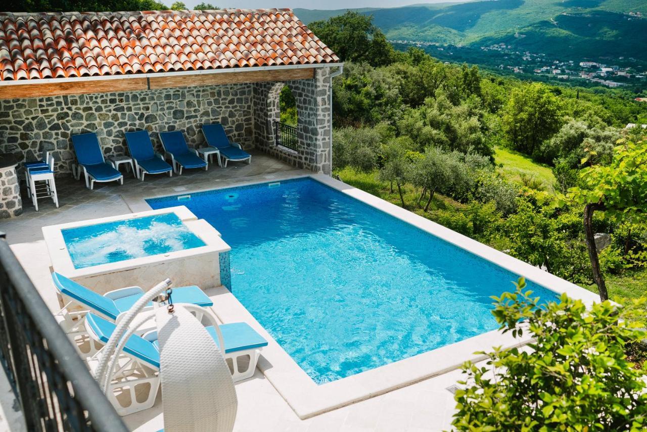 Dub Villa Cattaro